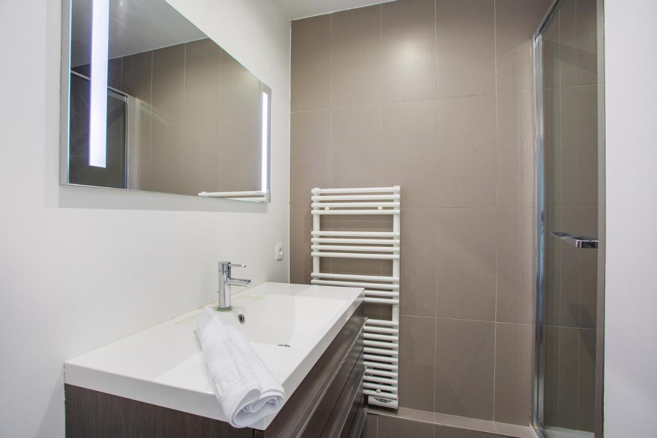 Apartement Montaigne George V By Studio Prestige Paryż Zewnętrze zdjęcie